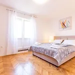 Апартаменти Bobo 2br