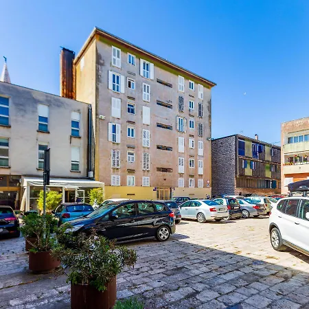 Bobo 2br Appartement