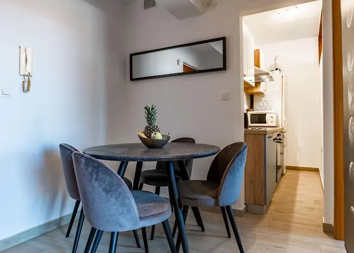 Bobo 2br Apartament